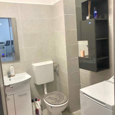 Alquiler de un acogedor apartamento de 2 habitaciones con cocina independiente y balcón, Sector 6, Bucarest, Rumanía